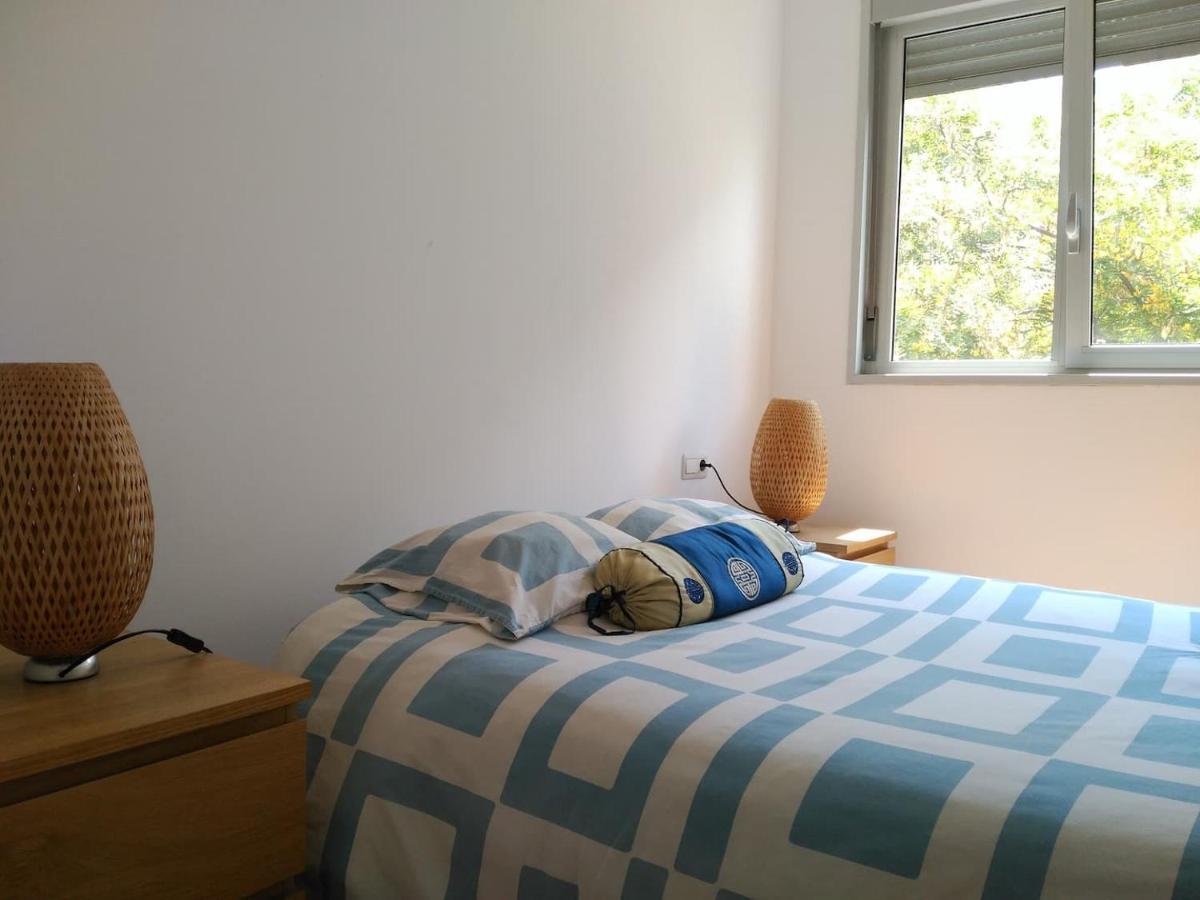 Stylish Flat, 2 Bathrooms And Swimming Pool, Next To The Beach! サン・アドリア・デ・ベソス エクステリア 写真
