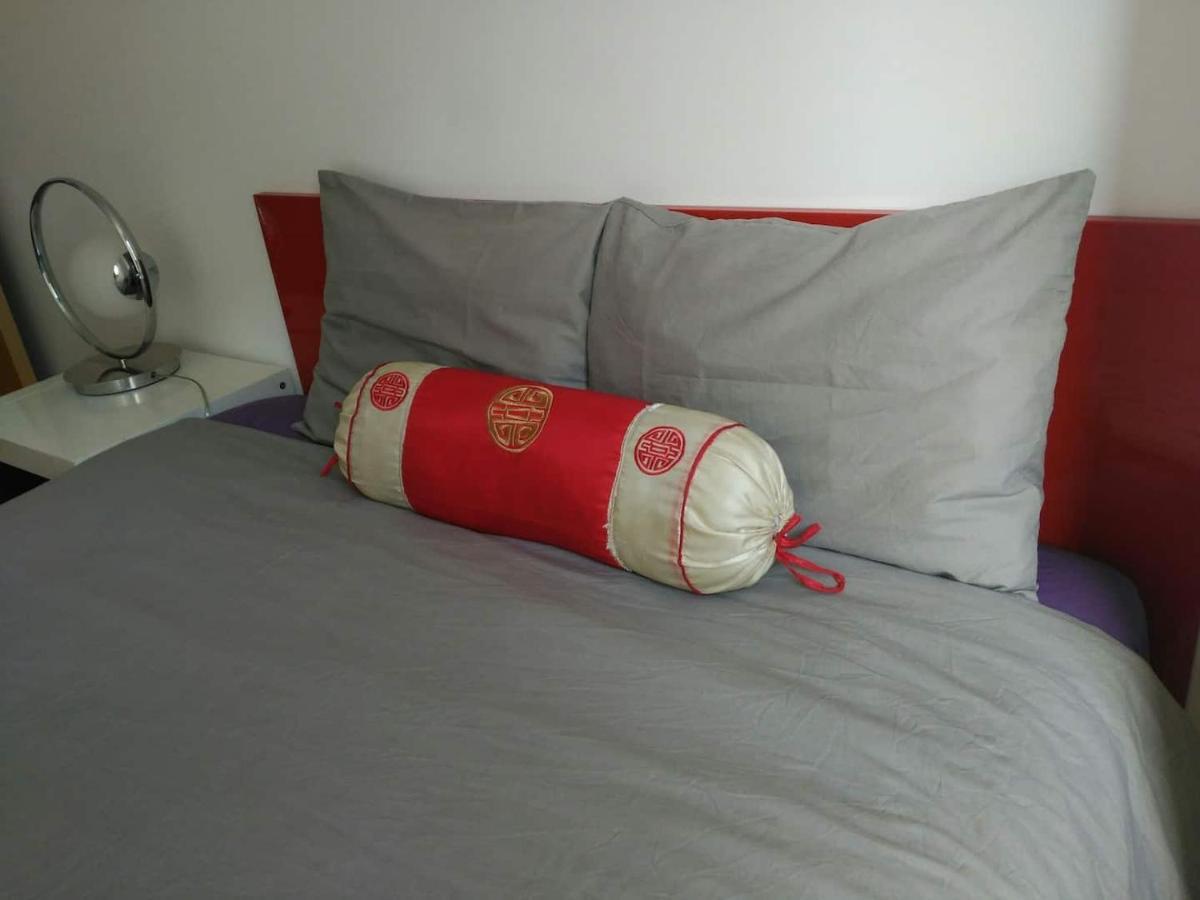 Stylish Flat, 2 Bathrooms And Swimming Pool, Next To The Beach! サン・アドリア・デ・ベソス エクステリア 写真