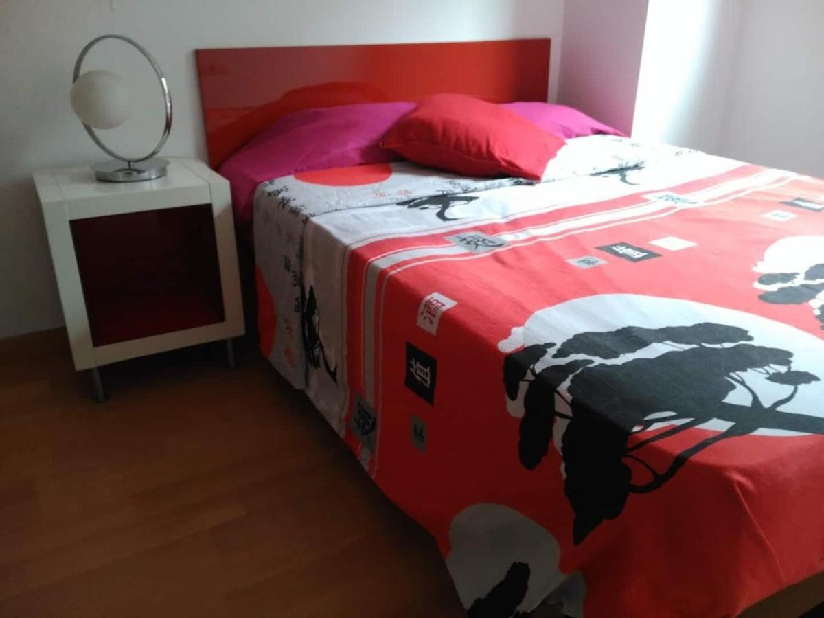 Stylish Flat, 2 Bathrooms And Swimming Pool, Next To The Beach! サン・アドリア・デ・ベソス エクステリア 写真