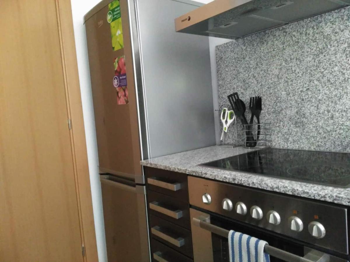 Stylish Flat, 2 Bathrooms And Swimming Pool, Next To The Beach! サン・アドリア・デ・ベソス エクステリア 写真