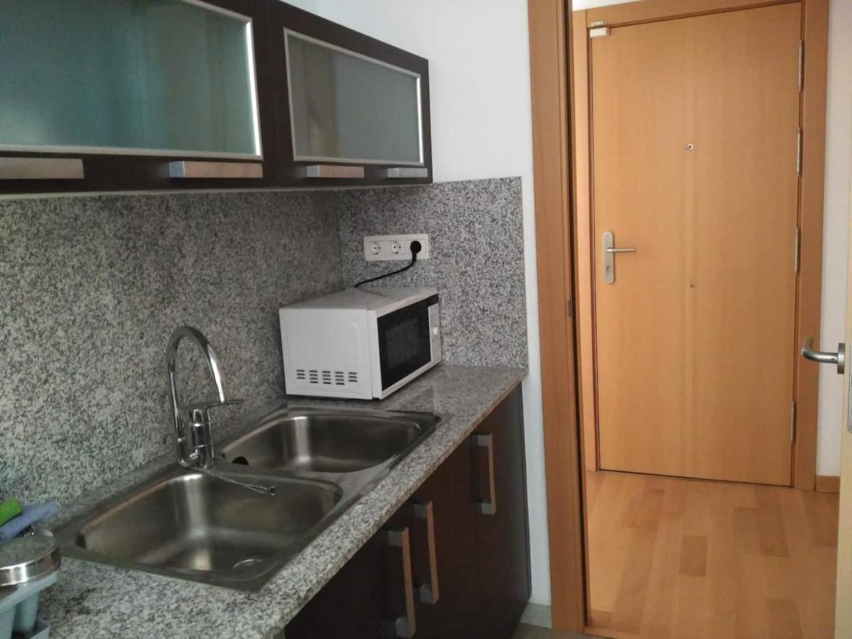 Stylish Flat, 2 Bathrooms And Swimming Pool, Next To The Beach! サン・アドリア・デ・ベソス エクステリア 写真